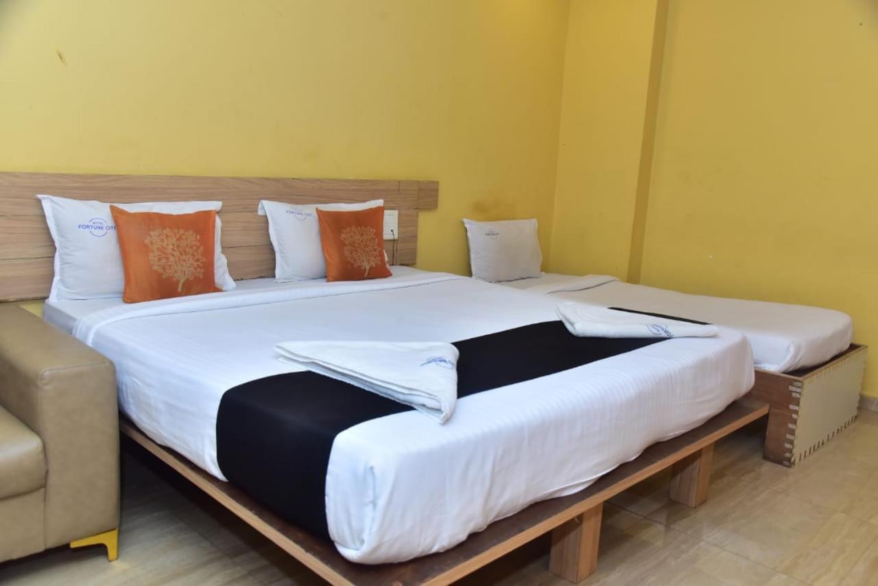 Hotel Fortune City Bangalore Esterno foto